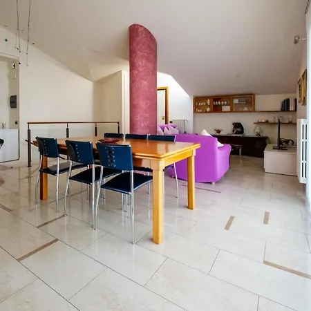 Attico Al Mare Apartment *